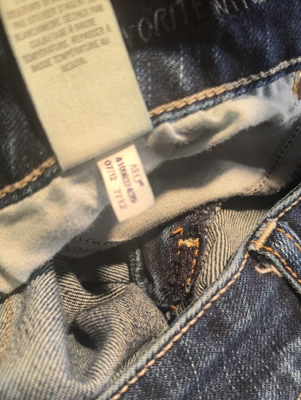 American Eagle Outfitters Women’s Faded Blue Flare Jeans 816 - Picture 7 of 11